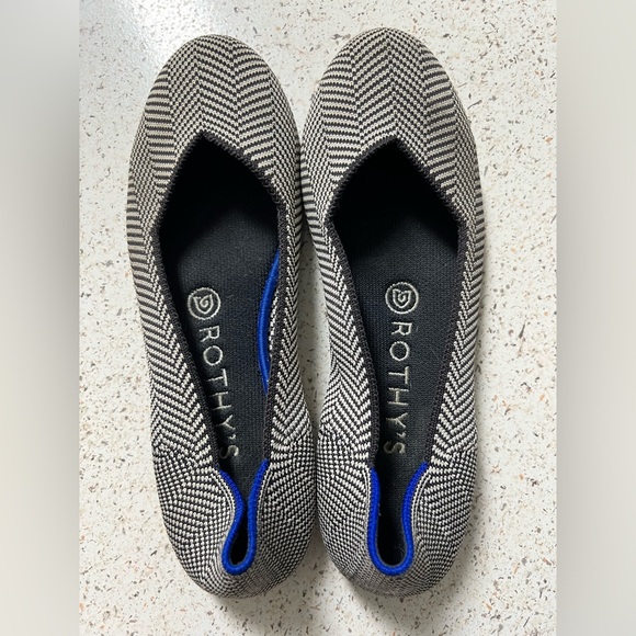 ROTHY'S CHEVRON FLATS! EXCELLENT CONDITION! - Picture 2 of 6